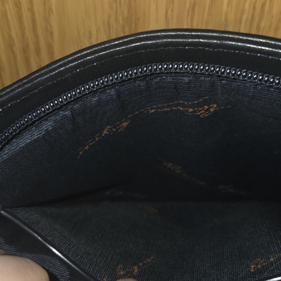 Vintage Etienne Aigner Navy Blue Leather Handcrafted Shoulder Bag - Picture 14 of 16